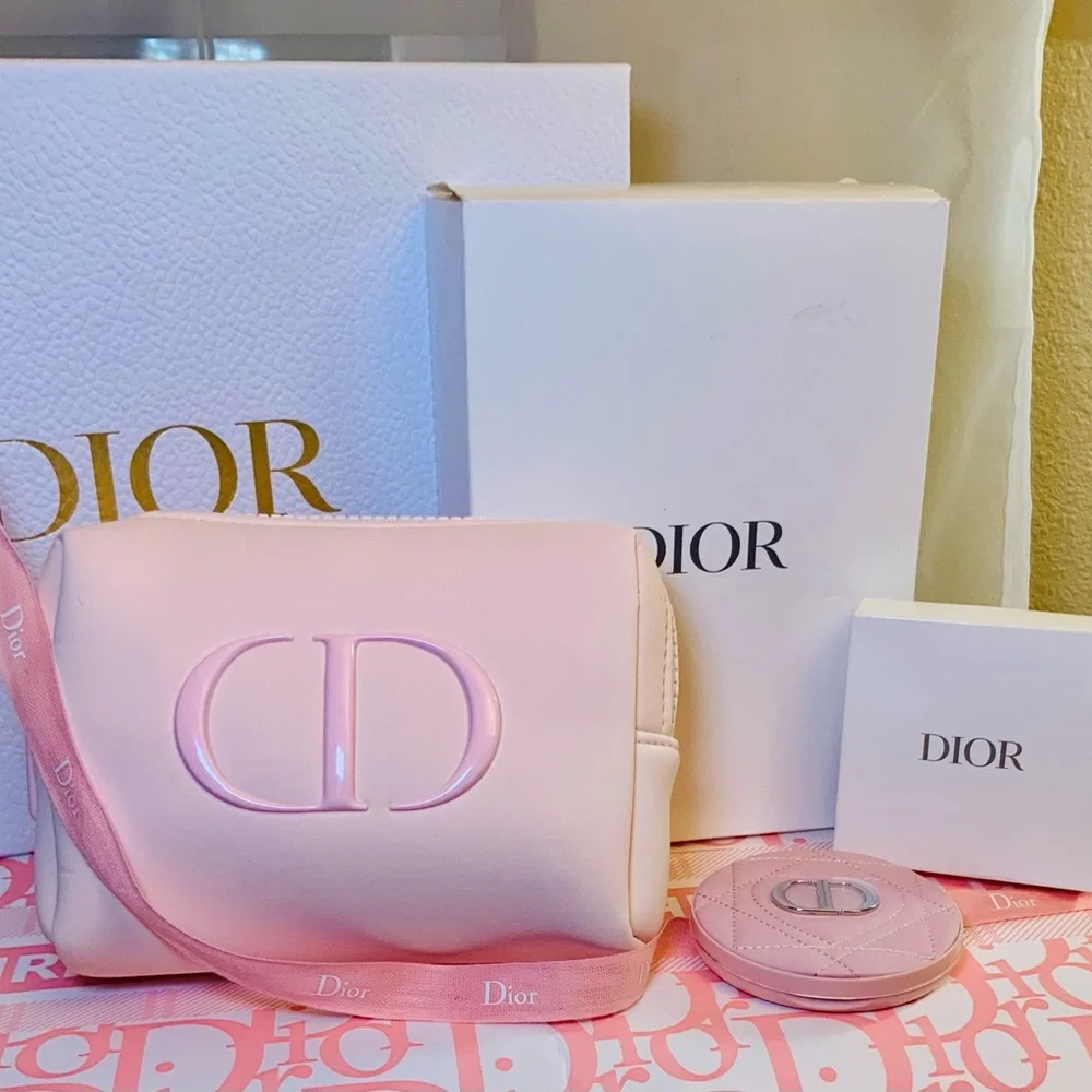 “Host Pick” Dior Pouch With Dior Compact Mirror